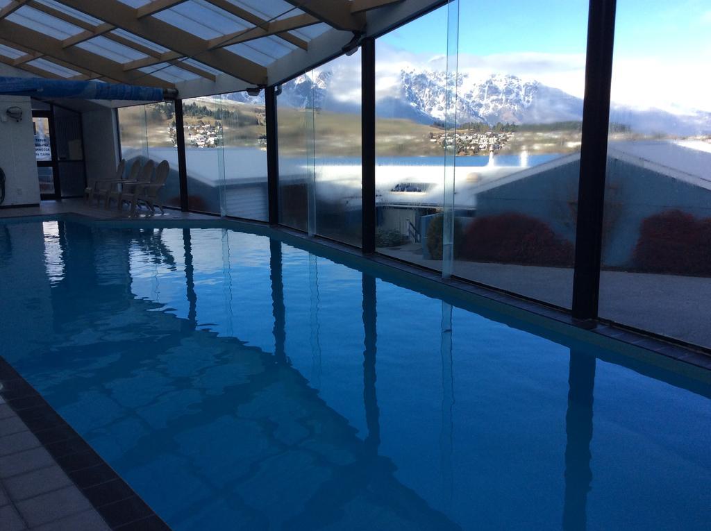 Apartments At Spinnaker Bay Куийнстаун Екстериор снимка