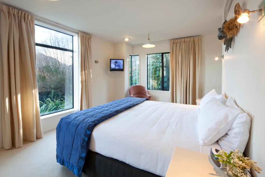 Apartments At Spinnaker Bay Куийнстаун Екстериор снимка