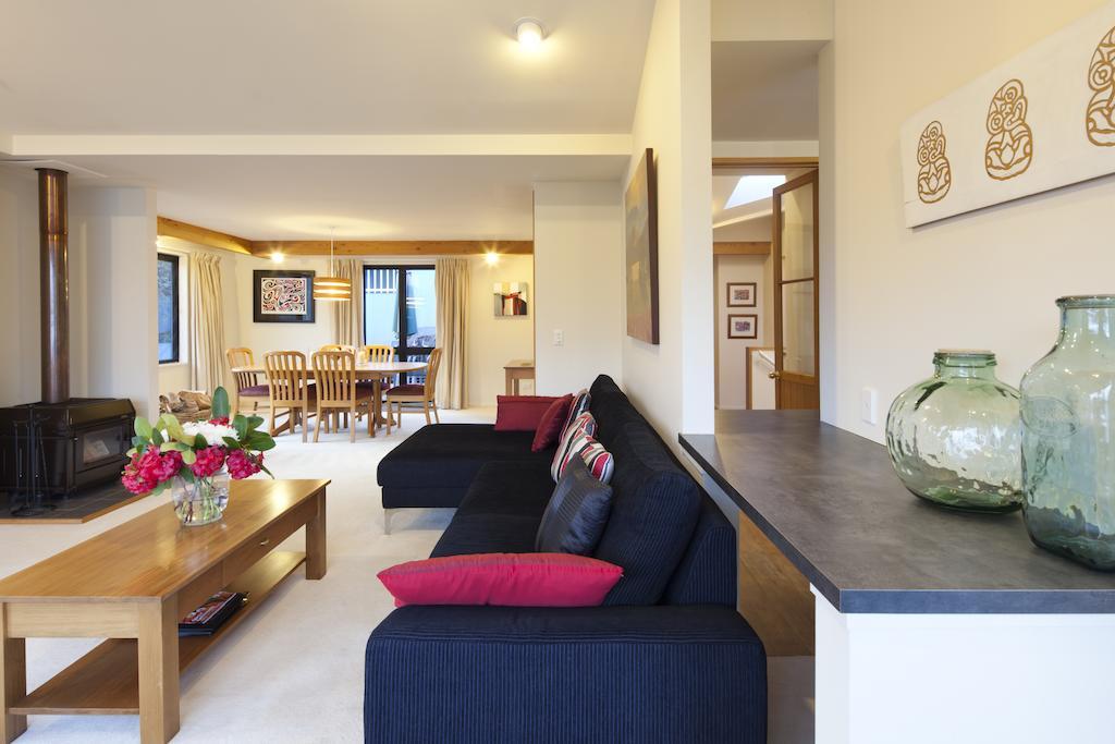 Apartments At Spinnaker Bay Куийнстаун Екстериор снимка