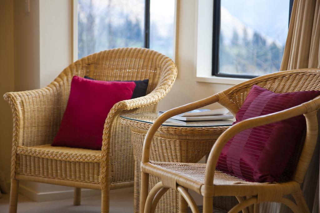 Apartments At Spinnaker Bay Куийнстаун Екстериор снимка