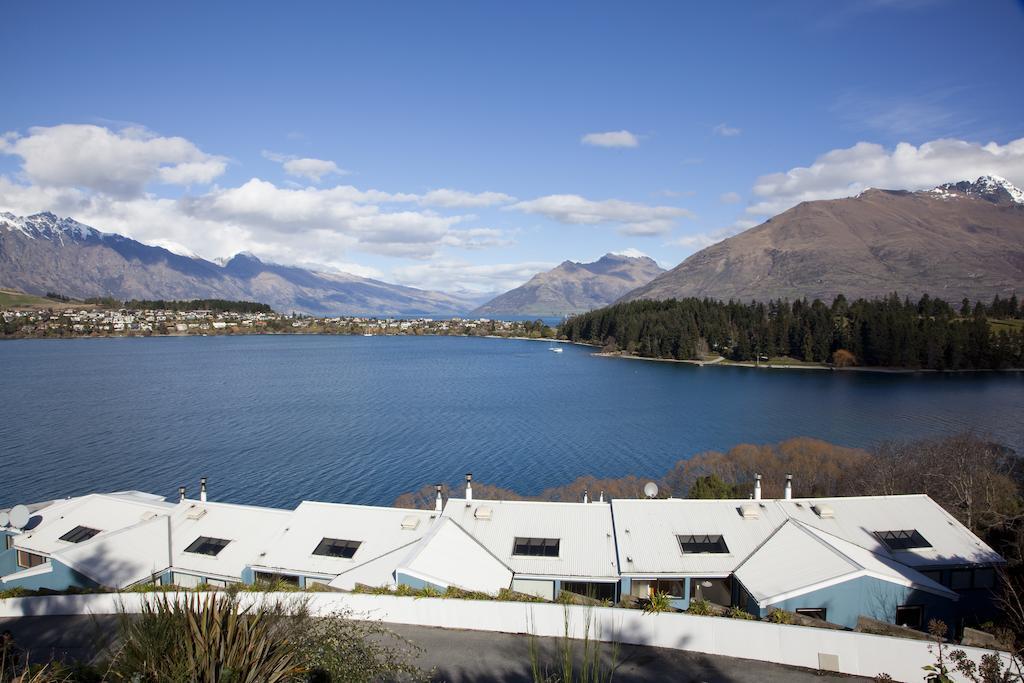 Apartments At Spinnaker Bay Куийнстаун Екстериор снимка