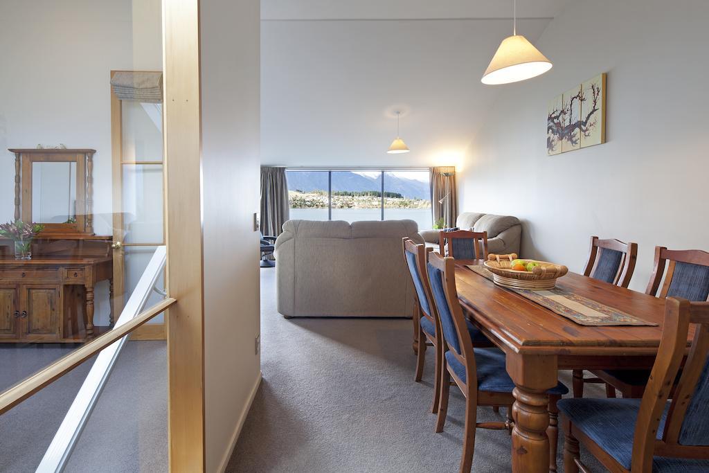 Apartments At Spinnaker Bay Куийнстаун Екстериор снимка